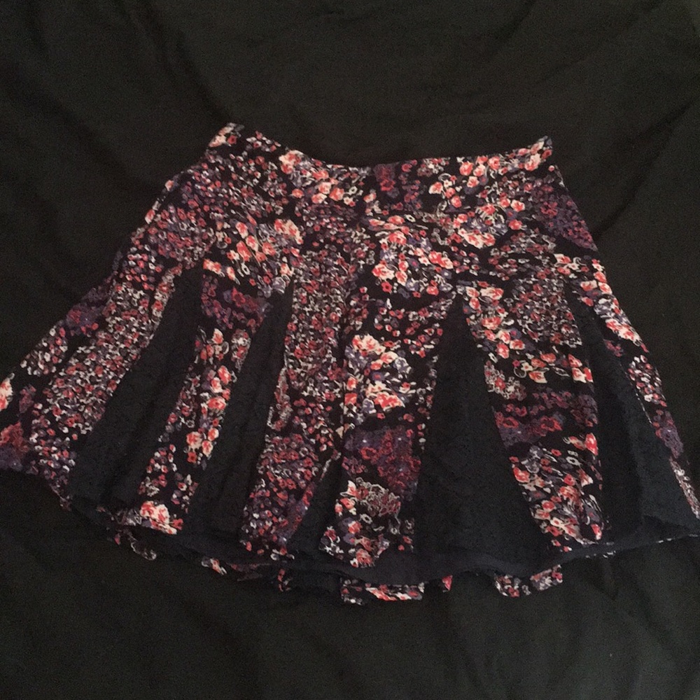 Navy Floral Pattern Skirt
